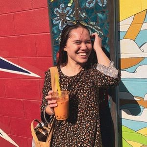 Meet your Posher, Leah